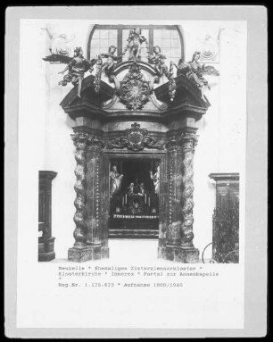 Portal zur Annenkapelle