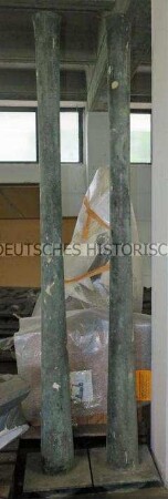 Kandelaber (2 Stück) aus dem Inventar der Neuen Wache