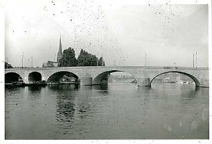 Grund, Peter; Frankfurt; Haus auf der Maininsel neben der Alten Brücke - Brücke