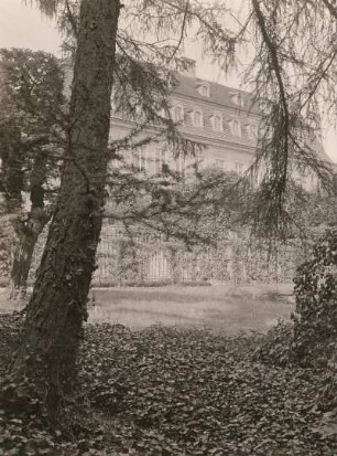 Dahlen. Südwestecke des Schlosses