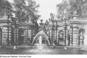 Dresden-Altstadt. Zwinger (1709-1728; M. D. Pöppelmann, B. Permoser). Nymphenbad