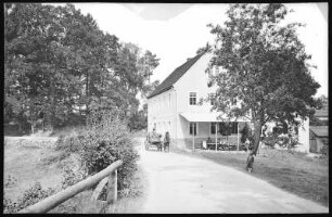 Reudnitz. Gasthaus mit Pferdefuhrwerk