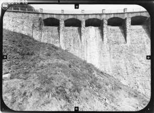Neustadt/Harz. Talsperre Neustadt (1904-1905). Staumauer. Luftseite (Teilansicht)