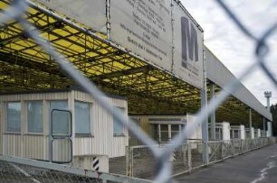 Helmstedt-Marienborm. Ehemals innerdeutscher Grenzübergang an der Autobahn Hannover-Berlin. Jetzt Grenzmuseum.. Teilweise in schäbigem, lieblosen Zustand. 09.2015