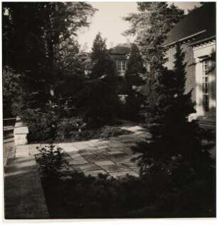 Garten Albert Speer, Berlin-Zehlendorf: Vorgarten