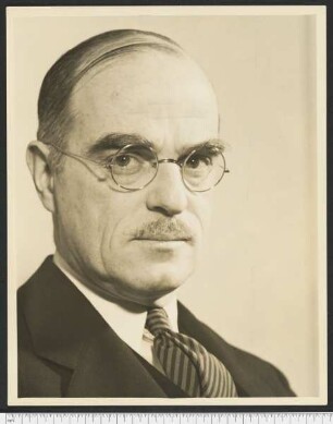Porträtaufnahme Thornton Wilder