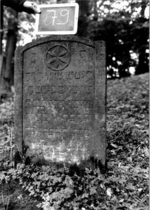 Grabstein 79 [Nir S. 58 Nr. 6.01]