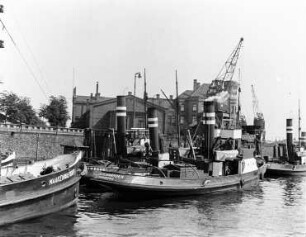 Rundfahrt im Hamburger Hafen