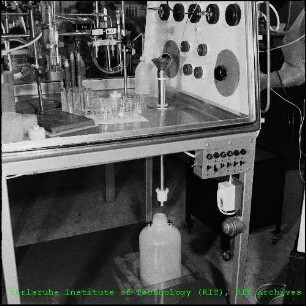 Laboranlage im Institut für Heiße Chemie (IHCh)