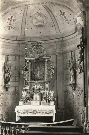 Herrnskretschen (heute Hřensko / Tschechien). Kirche. Chor mit Altar
