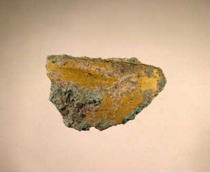Vergoldetes Fragment einer Bronzestatue