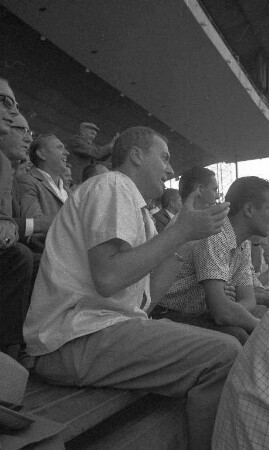 Fußballspiel KSC : Bayern-München im Wildparkstadion.