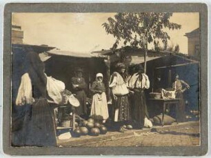 Melonenverkäufer : Klausenburg (Cluj-Napoca / Rumänien). Markt. Melonenverkäufer