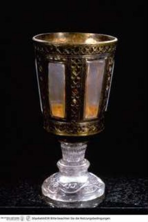 Sechseckiger Pokal