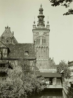 Danzig. Turm der Katharinenkirche von Westen