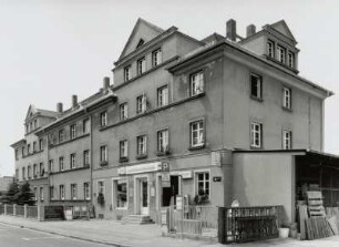 Doppelwohnhaus mit Laden