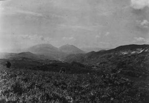Berglandschaft : Blick über eine Berglandschaft