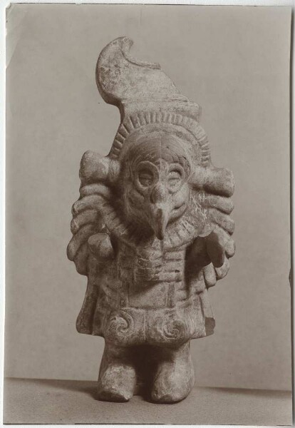 Clay figure (fragment)