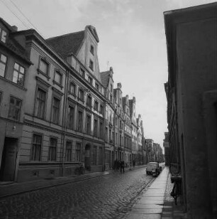 Stralsund. Blick entlang einer Straße