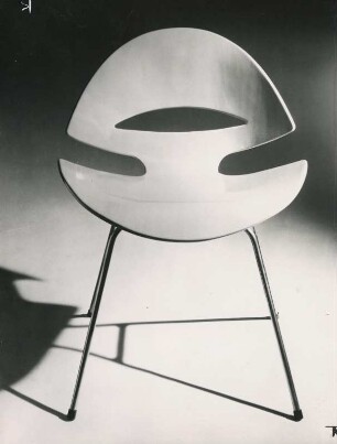 "British Design", Frankfurt a.M. 1958. Stuhl von Frank Guille