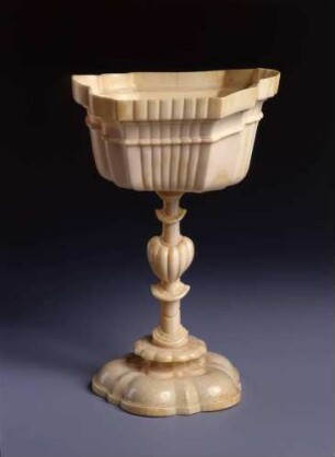 Ovaler Pokal