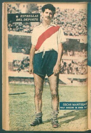 Oscar Mantegari, half derecho de River Plate - [Fotografía]