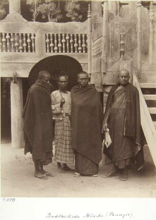Buddhistsiche Mönche (Phungis).