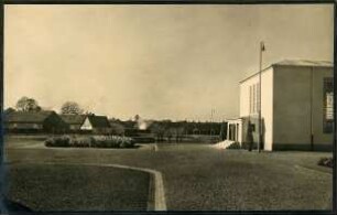 Ausstellungsgebäude, zerstört. Östlicher Teil