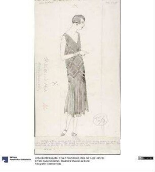 Frau in Abendkleid