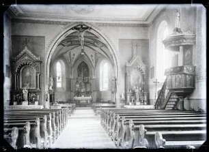 Kirche; Innenraum nach Osten