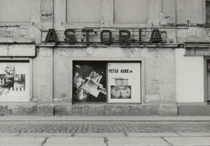 Dresden-Pieschen, Leipziger Straße 58. Probebühne Astoria des Staatsschauspiels Dresden (um 1875, ehem. Gasthof; Umbau um 1925, ehem. Kino/Filmkunsttheater)