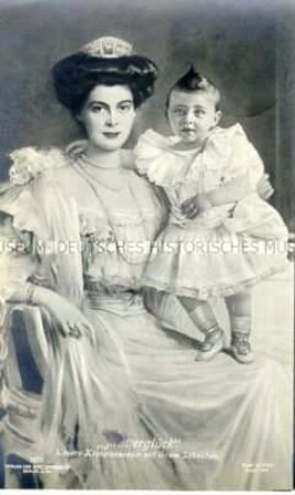 Kronprinzessin Cecilie mit ihrem ersten Sohn