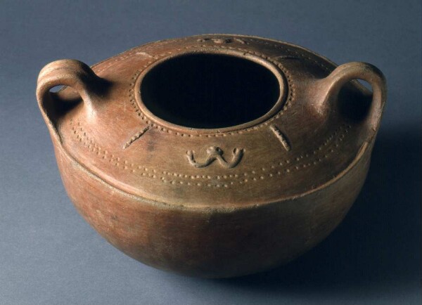 Clay vessel