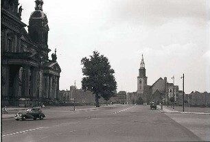 Berlin: Ostsektor; Liebknechtstraße mit Marienkirche