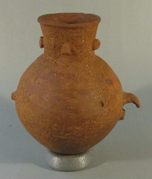 Clay vessel