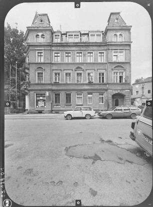 Dresden-Pieschen, Torgauer Straße 25. Wohnhaus mit Laden. Straßenfront