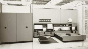 Schlafzimmer : Ausstellungskoje mit Schlafzimmer (1975; VEB Möbelfabrik Radeberg)