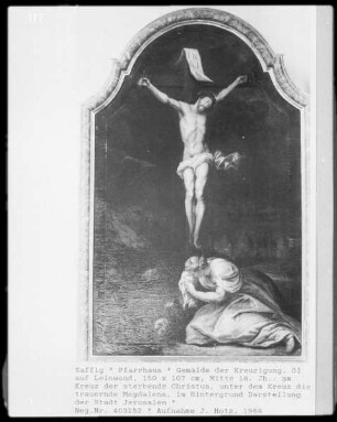 Die trauernde Maria Magdalena zu Fuß des Gekreuzigten