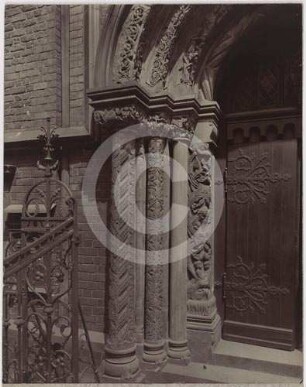 Linkes Gewände am Südportal der Magdalenenkirche Breslau
