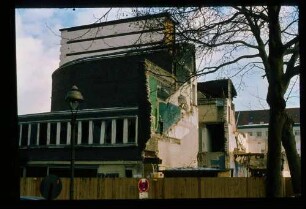 Lehniner Platz 4.2.79.