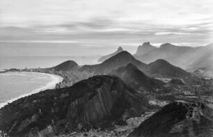 Rio de Janeiro : Blick vom Zuckerhut auf Rio de Janeiro.