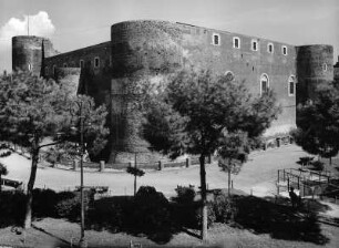 Catania. Castello Ursino (Erbauung um 1239/1250, Restaurierung 1934)