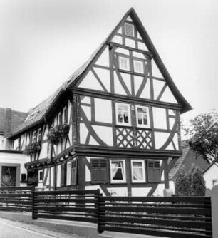 Braunfels, Burgweg 14