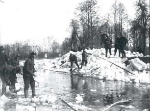 Hochwasser in Burg : Landschaft - Spreewald. Ort: Bórkowy / Burg-Spreewald. Hochwasser