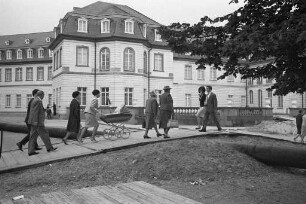 Bauarbeiten im Schloßgarten mit Einschränkungen für die Spaziergänger.