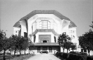 Dornach: Goetheanum, Frontalansicht