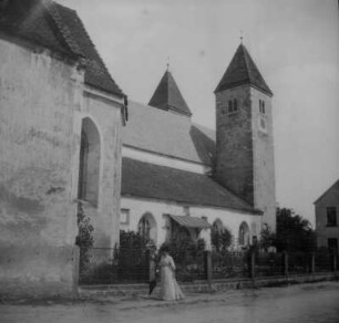 Cham-Chammünster. Pfarrkirche Mariä Himmelfahrt (15. Jh.). Teilansicht