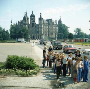 Schweriner Schloss : Schwerin. Ehemals Großherzogliches Residenzschloss hatte Besuch einer Schulklasse