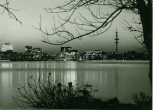 Hamburg bei Nacht Außenalster 1969 : Hamburg. Blick von An der Alster über die Außenalster