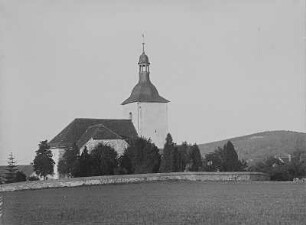 Seelingstädt. Ansicht der Dorfkirche.